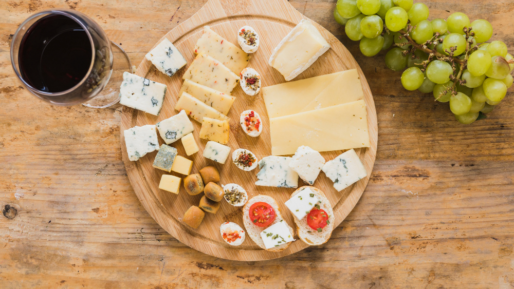 Cheese 101: Understanding Soft, Hard, and Blue Varieties